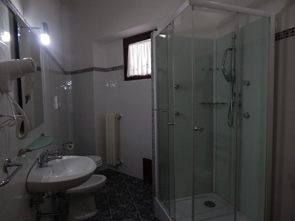 Hotel Il Platano Ottana Pokoj fotografie