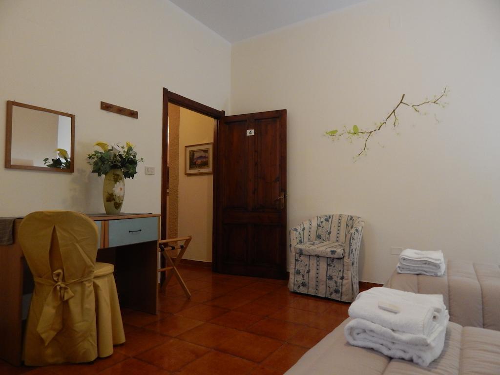 Hotel Il Platano Ottana Pokoj fotografie