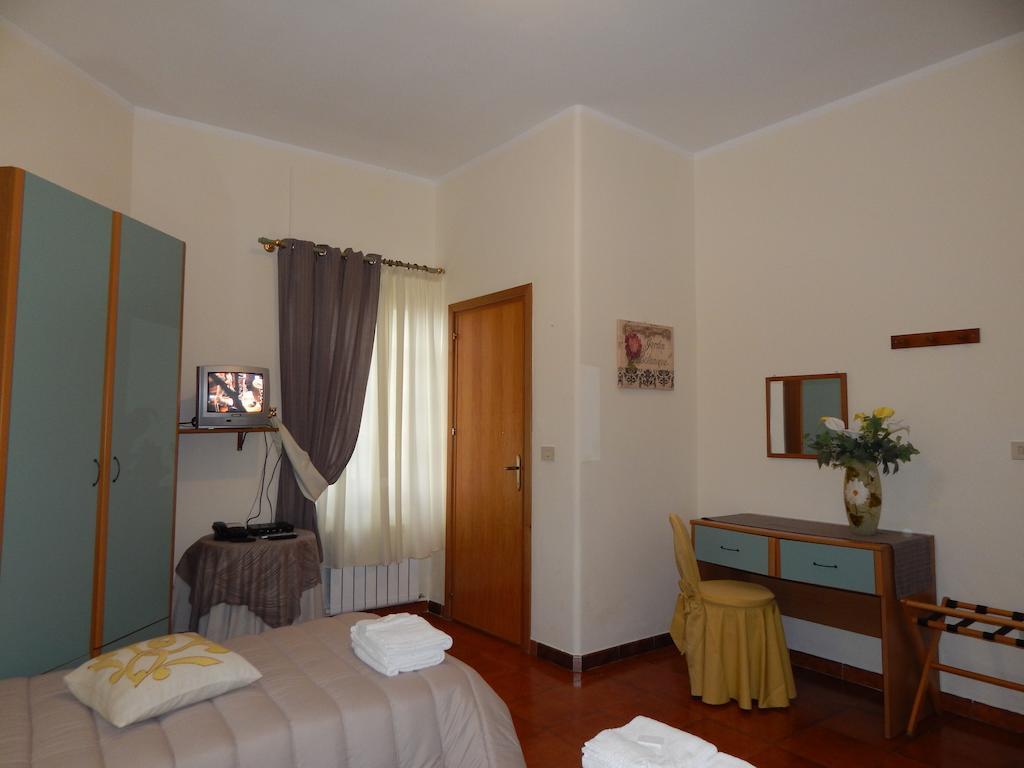 Hotel Il Platano Ottana Pokoj fotografie